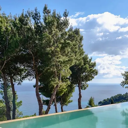 Seaview In Apollonii Lefkada