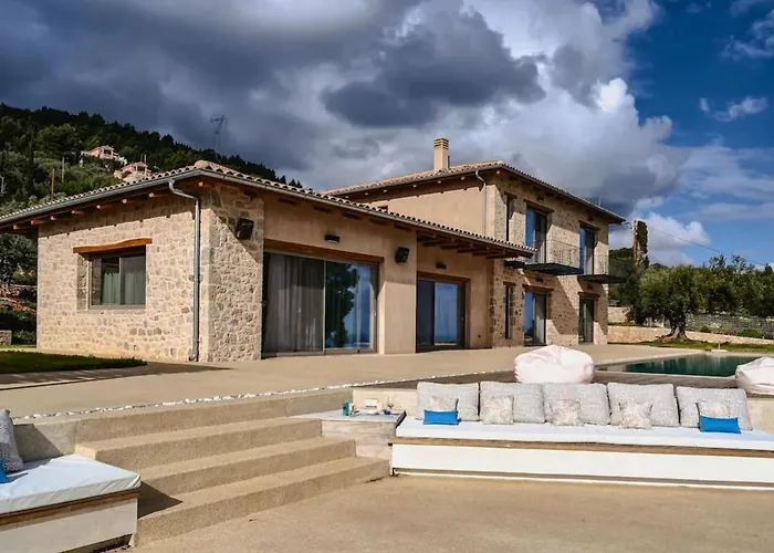 Seaview In Apollonii Lefkada