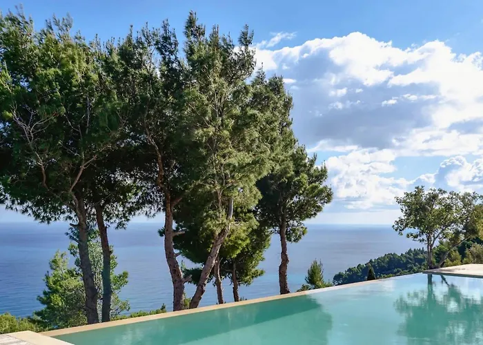 Seaview In Apollonii Lefkada